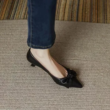 פאטוס Mujer בסגנון צרפתי דק העקב נעל אחת הנשים האביב 2023 חדש עקב גבוה קשת קטן עור נעלי נשים وأشار اصبع القدم